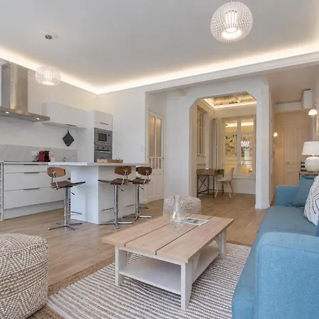 Tina Apartmán